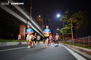 HO CHI MINH CITY NIGHT RUN EXIMBANK 2024 - Ảnh #1988971