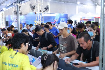 HO CHI MINH CITY NIGHT RUN EXIMBANK 2024 - Ảnh #1964240