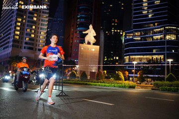 HO CHI MINH CITY NIGHT RUN EXIMBANK 2024 - Ảnh #1989104