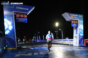 HO CHI MINH CITY NIGHT RUN EXIMBANK 2024 - Ảnh #2063169
