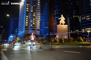 HO CHI MINH CITY NIGHT RUN EXIMBANK 2024 - Ảnh #1989449