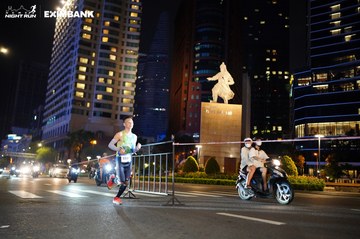 HO CHI MINH CITY NIGHT RUN EXIMBANK 2024 - Ảnh #1989165