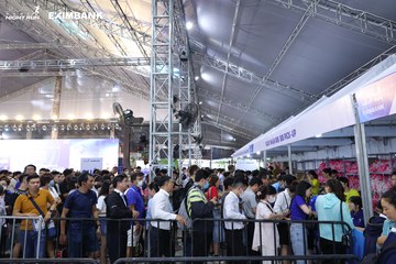 HO CHI MINH CITY NIGHT RUN EXIMBANK 2024 - Ảnh #1964676