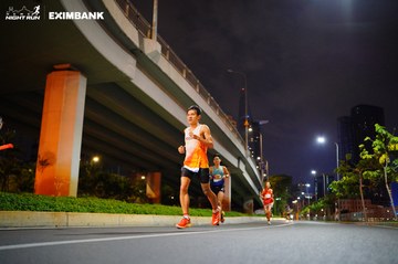 HO CHI MINH CITY NIGHT RUN EXIMBANK 2024 - Ảnh #1988589