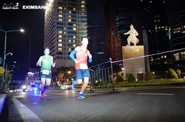 HO CHI MINH CITY NIGHT RUN EXIMBANK 2024 - Ảnh #1989373