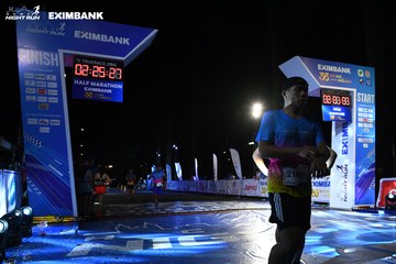 HO CHI MINH CITY NIGHT RUN EXIMBANK 2024 - Ảnh #2060552
