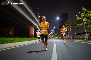 HO CHI MINH CITY NIGHT RUN EXIMBANK 2024 - Ảnh #1988702