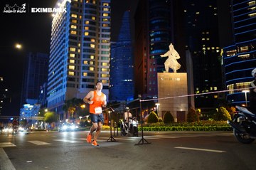 HO CHI MINH CITY NIGHT RUN EXIMBANK 2024 - Ảnh #1989448