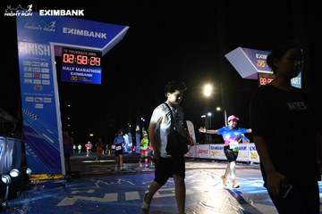 HO CHI MINH CITY NIGHT RUN EXIMBANK 2024 - Ảnh #2060222