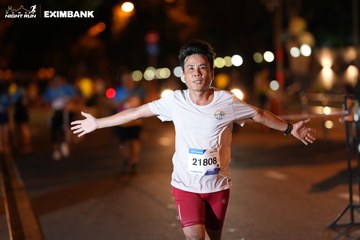 HO CHI MINH CITY NIGHT RUN EXIMBANK 2024 - Ảnh #2159156