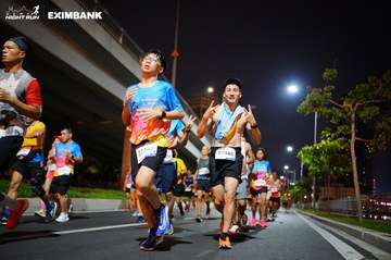 HO CHI MINH CITY NIGHT RUN EXIMBANK 2024 - Ảnh #1988948