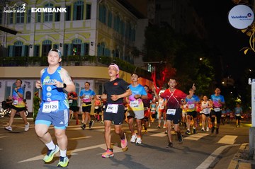 HO CHI MINH CITY NIGHT RUN EXIMBANK 2024 - Ảnh #2032150