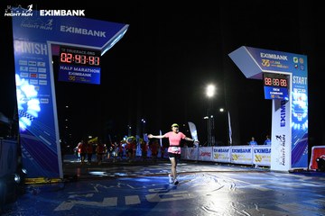 HO CHI MINH CITY NIGHT RUN EXIMBANK 2024 - Ảnh #2062463