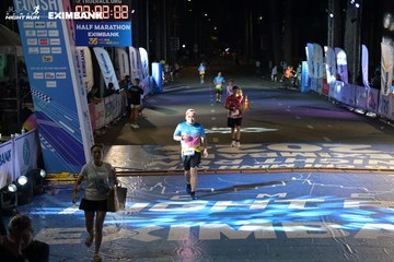 HO CHI MINH CITY NIGHT RUN EXIMBANK 2024 - Ảnh #2030010