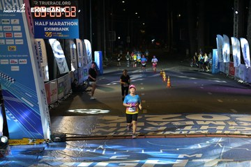 HO CHI MINH CITY NIGHT RUN EXIMBANK 2024 - Ảnh #2026245