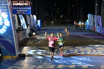 HO CHI MINH CITY NIGHT RUN EXIMBANK 2024 - Ảnh #2029138