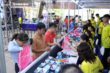 HO CHI MINH CITY NIGHT RUN EXIMBANK 2024 - Ảnh #1964316