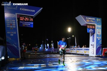 HO CHI MINH CITY NIGHT RUN EXIMBANK 2024 - Ảnh #2059460
