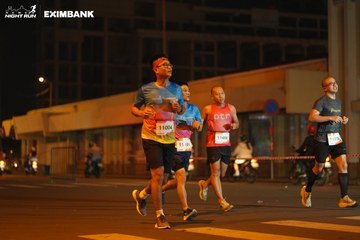 HO CHI MINH CITY NIGHT RUN EXIMBANK 2024 - Ảnh #2034394