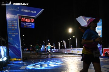 HO CHI MINH CITY NIGHT RUN EXIMBANK 2024 - Ảnh #2064751