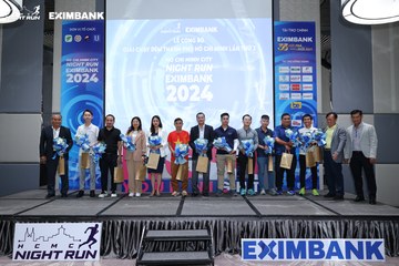 HO CHI MINH CITY NIGHT RUN EXIMBANK 2024 - Ảnh #1963537