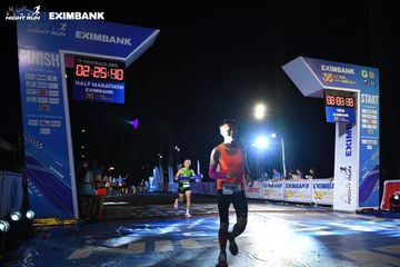 HO CHI MINH CITY NIGHT RUN EXIMBANK 2024 - Ảnh #2060775