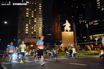 HO CHI MINH CITY NIGHT RUN EXIMBANK 2024 - Ảnh #1989634