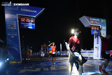 HO CHI MINH CITY NIGHT RUN EXIMBANK 2024 - Ảnh #2062040