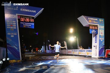 HO CHI MINH CITY NIGHT RUN EXIMBANK 2024 - Ảnh #2064315