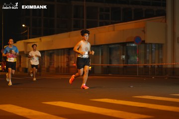 HO CHI MINH CITY NIGHT RUN EXIMBANK 2024 - Ảnh #2034345