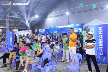 HO CHI MINH CITY NIGHT RUN EXIMBANK 2024 - Ảnh #1965177