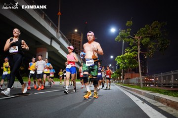 HO CHI MINH CITY NIGHT RUN EXIMBANK 2024 - Ảnh #1988977