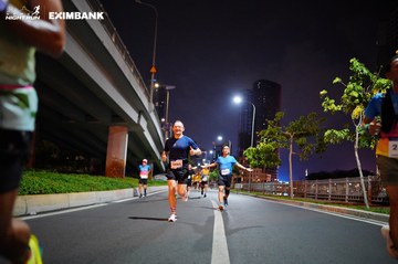 HO CHI MINH CITY NIGHT RUN EXIMBANK 2024 - Ảnh #1988838