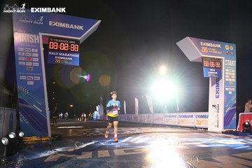 HO CHI MINH CITY NIGHT RUN EXIMBANK 2024 - Ảnh #2062771