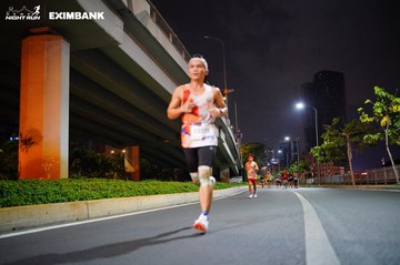 HO CHI MINH CITY NIGHT RUN EXIMBANK 2024 - Ảnh #1988640