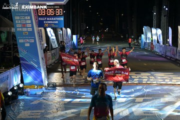 HO CHI MINH CITY NIGHT RUN EXIMBANK 2024 - Ảnh #2029596