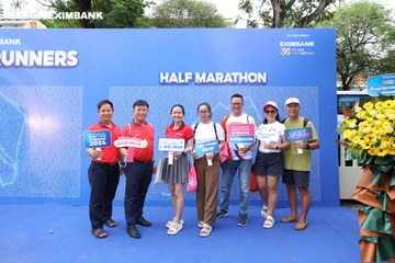 HO CHI MINH CITY NIGHT RUN EXIMBANK 2024 - Ảnh #1964434