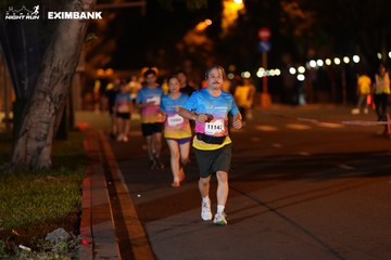 HO CHI MINH CITY NIGHT RUN EXIMBANK 2024 - Ảnh #2159011