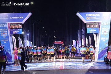 HO CHI MINH CITY NIGHT RUN EXIMBANK 2024 - Ảnh #1970192