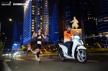 HO CHI MINH CITY NIGHT RUN EXIMBANK 2024 - Ảnh #1989438