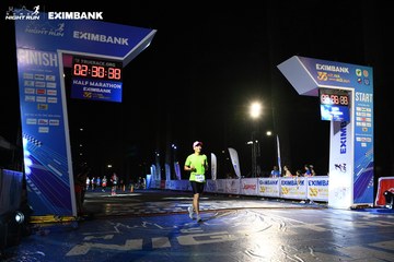 HO CHI MINH CITY NIGHT RUN EXIMBANK 2024 - Ảnh #2065904