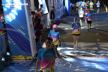 HO CHI MINH CITY NIGHT RUN EXIMBANK 2024 - Ảnh #2029311
