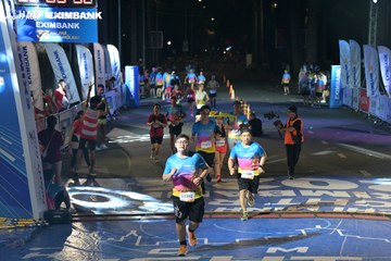 HO CHI MINH CITY NIGHT RUN EXIMBANK 2024 - Ảnh #2029720