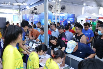 HO CHI MINH CITY NIGHT RUN EXIMBANK 2024 - Ảnh #1964230