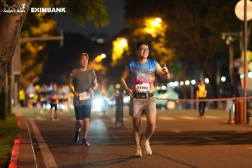 HO CHI MINH CITY NIGHT RUN EXIMBANK 2024 - Ảnh #2160023