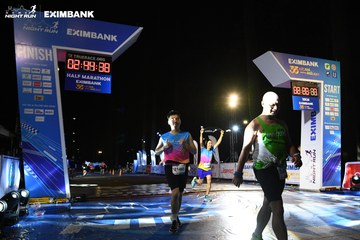 HO CHI MINH CITY NIGHT RUN EXIMBANK 2024 - Ảnh #2064626