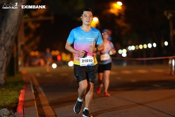 HO CHI MINH CITY NIGHT RUN EXIMBANK 2024 - Ảnh #2160501