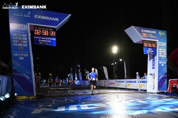 HO CHI MINH CITY NIGHT RUN EXIMBANK 2024 - Ảnh #2059958