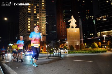 HO CHI MINH CITY NIGHT RUN EXIMBANK 2024 - Ảnh #1990999