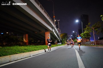 HO CHI MINH CITY NIGHT RUN EXIMBANK 2024 - Ảnh #1988804